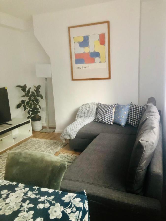 City Location- 2 Bedroom Apartment Londen Buitenkant foto